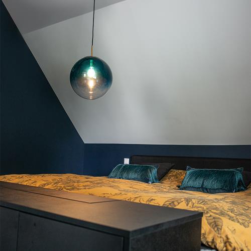 Chytré závěsné svítidlo mosazné s oceánsky modrým sklem 33 cm vč. WiFi ST64 - Pallon